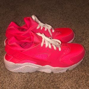 neon pink huaraches